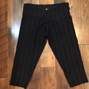 SALE Lululemon Crop Leggings